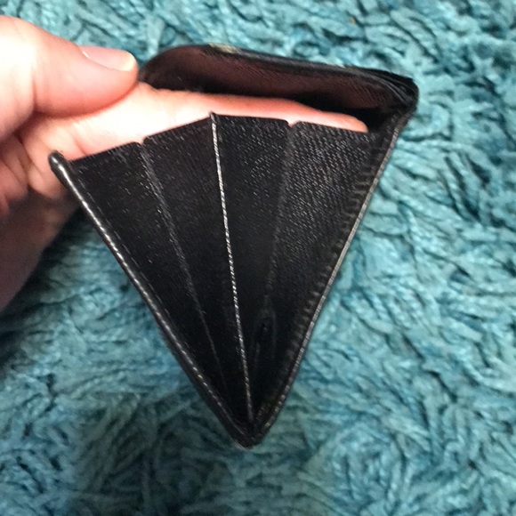 Louis Vuitton Wallet Black Epi Leather - Picture 5 of 9